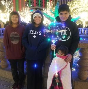 Meet your Posher, Juana